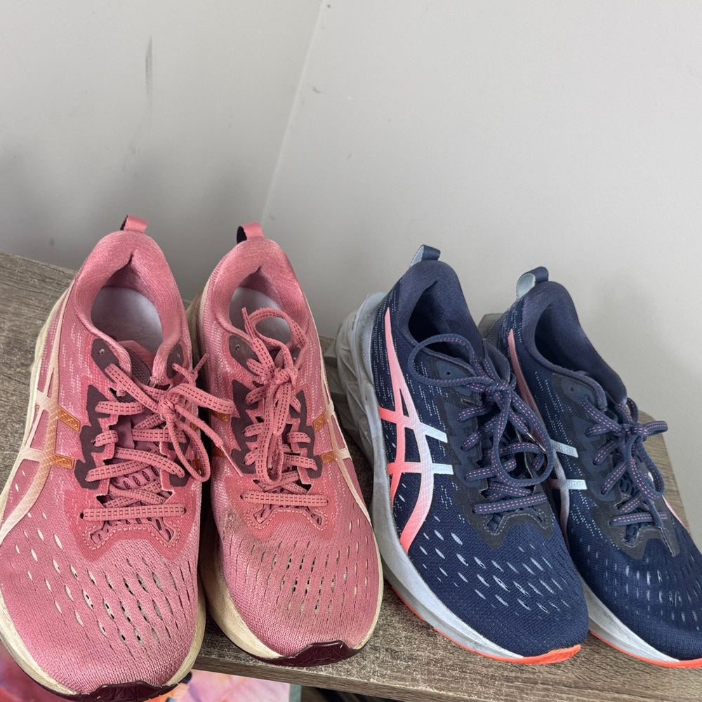 ASICS nova blast 2 women’s size 10.5 LOT OF 2 PAIRS hike outdoor walk